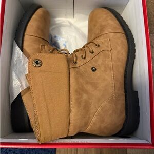 Hot Cakes Tan Lace-Up Women's Boots